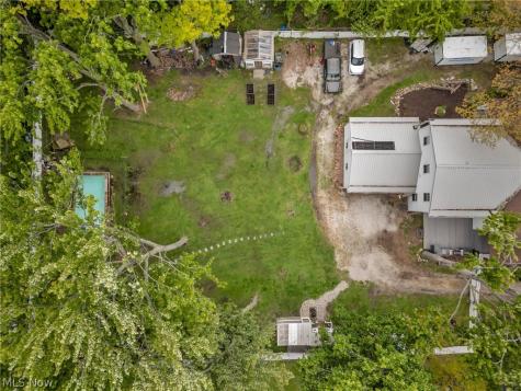 33932 Roberts Road Eastlake OH 44095