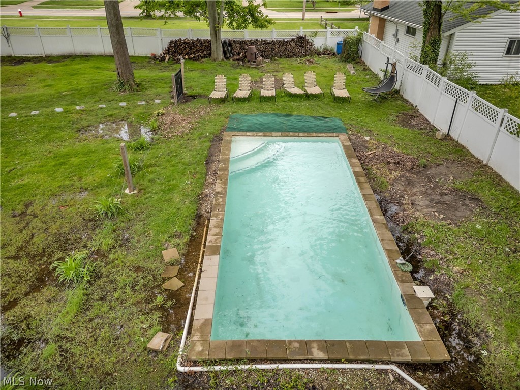 33932 Roberts Road Eastlake OH 44095