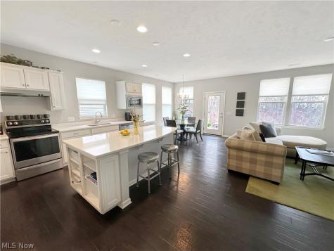 502 Arbor Lane Copley OH 44321