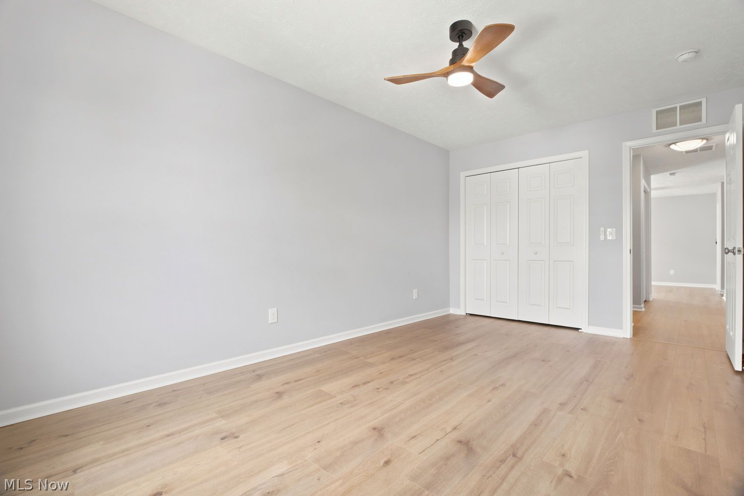 809 Bearing Court Amherst OH 44001