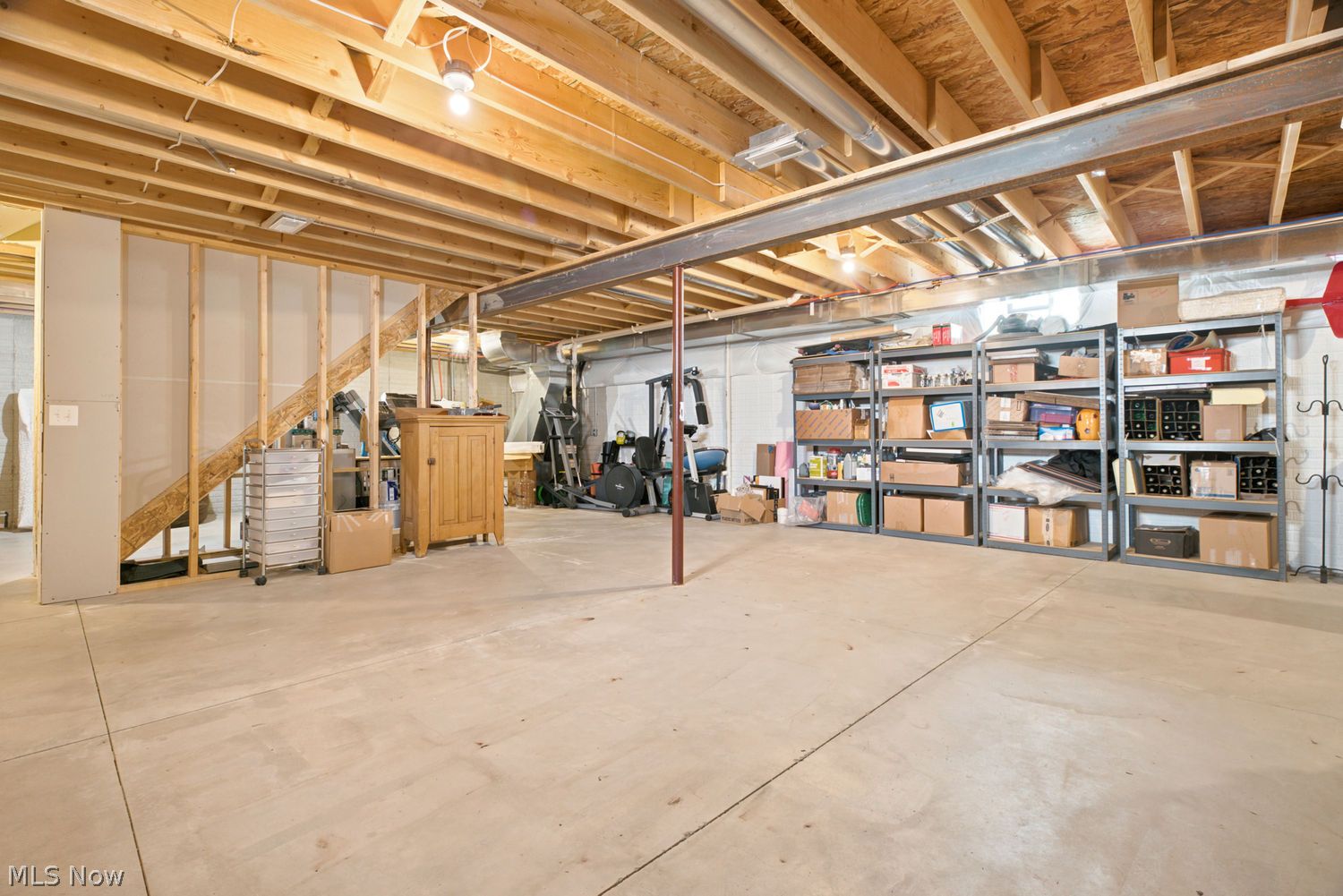 809 Bearing Court Amherst OH 44001