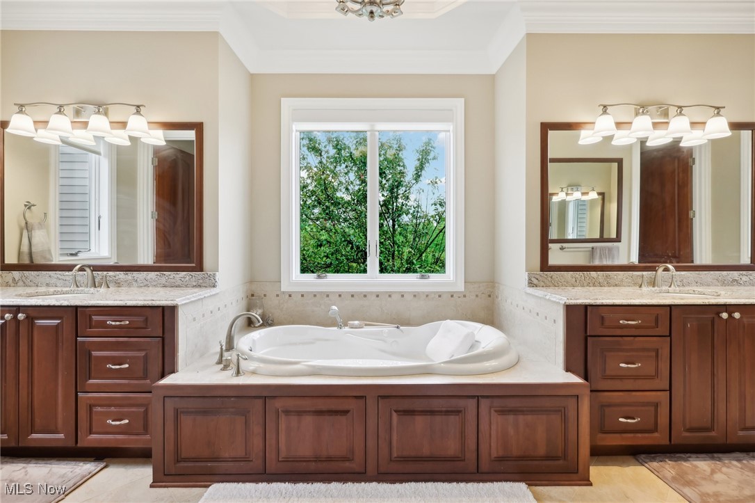 11115 Courtney Court Chardon OH 44024
