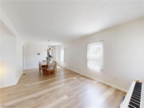 1461 Iroquois Avenue Mayfield Heights OH 44124