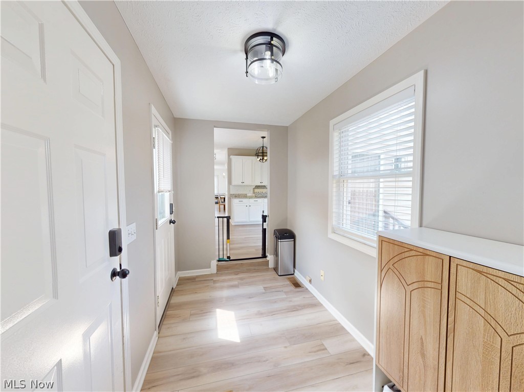 1461 Iroquois Avenue Mayfield Heights OH 44124