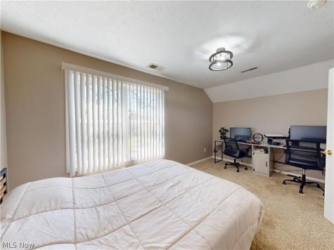 1461 Iroquois Avenue Mayfield Heights OH 44124