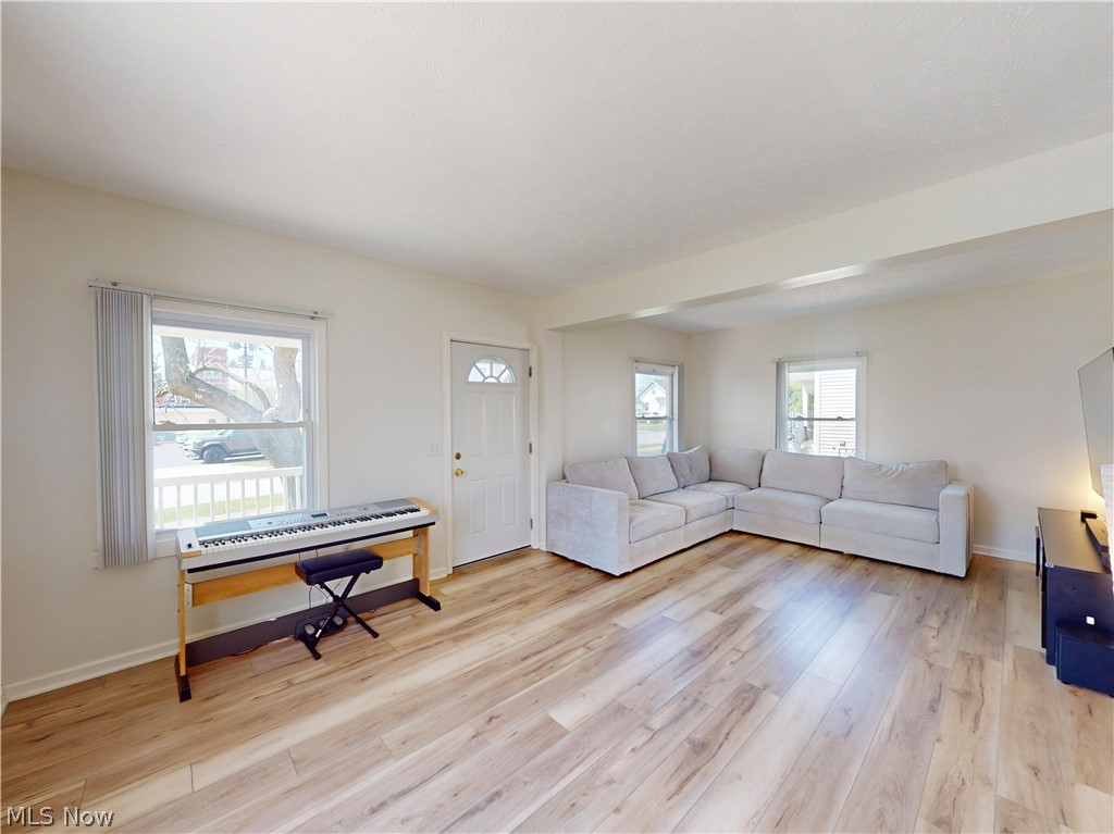 1461 Iroquois Avenue Mayfield Heights OH 44124