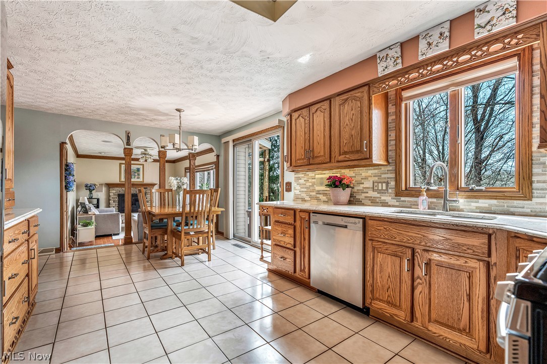 3680 Timber Lake Street NW Uniontown OH 44685