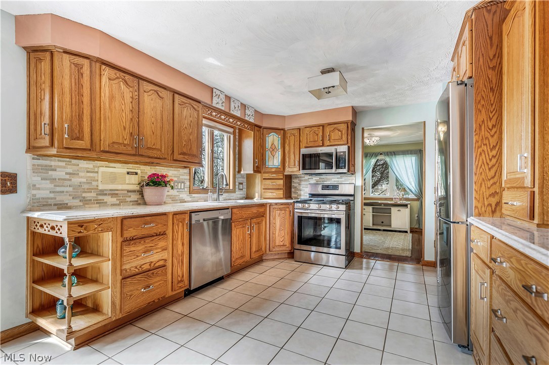 3680 Timber Lake Street NW Uniontown OH 44685