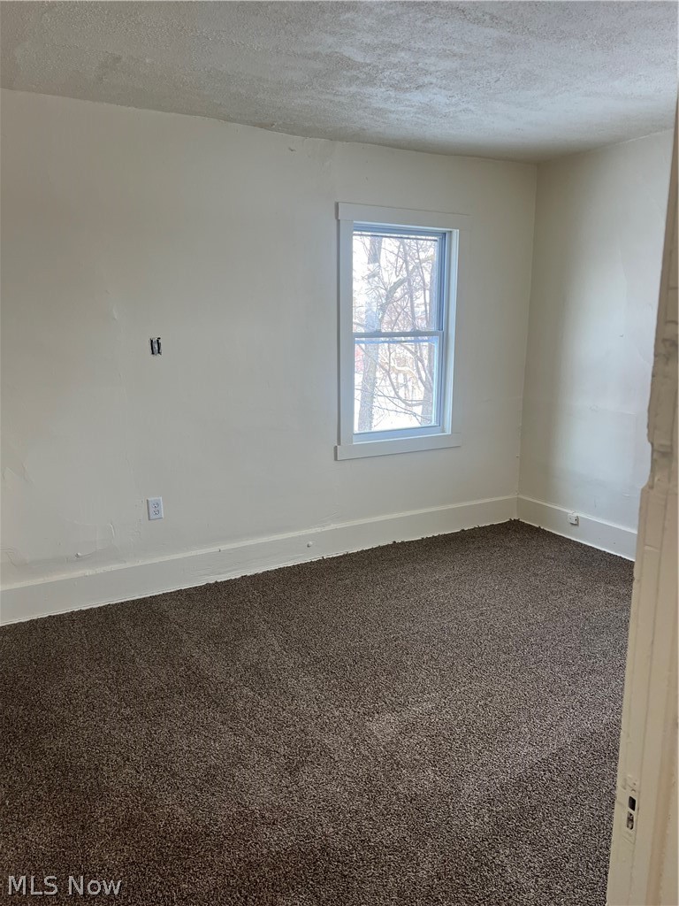 34 Illinois Avenue Youngstown OH 44505