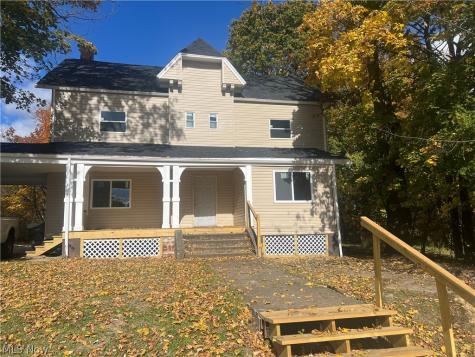 34 Illinois Avenue Youngstown OH 44505