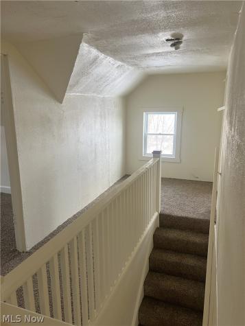 34 Illinois Avenue Youngstown OH 44505
