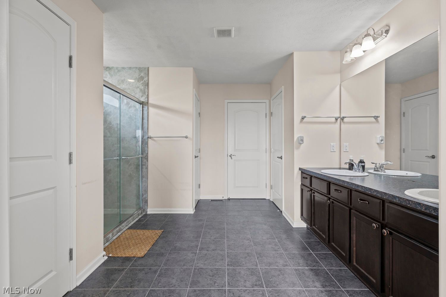 2049 Meadowood Boulevard Twinsburg OH 44087