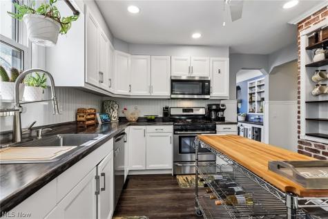 338 N Rocky River Drive Berea OH 44017