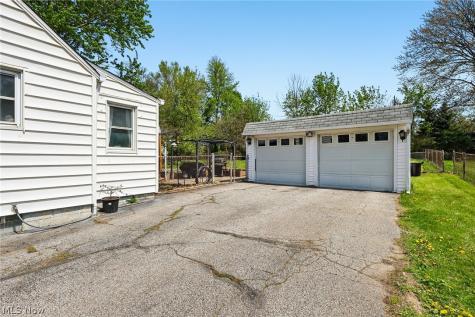 338 N Rocky River Drive Berea OH 44017