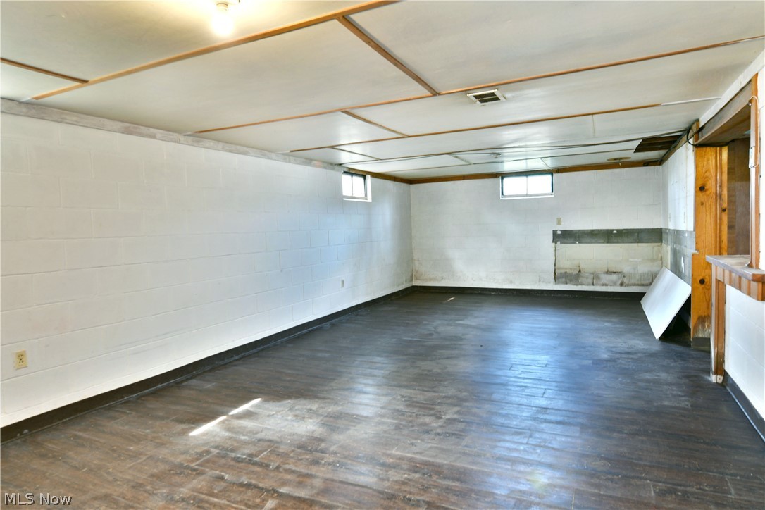 2262 Niles Cortland Road NE Cortland OH 44410