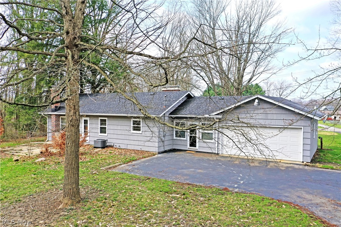 2262 Niles Cortland Road NE Cortland OH 44410