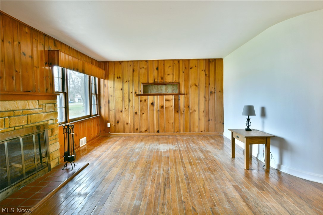 2262 Niles Cortland Road NE Cortland OH 44410