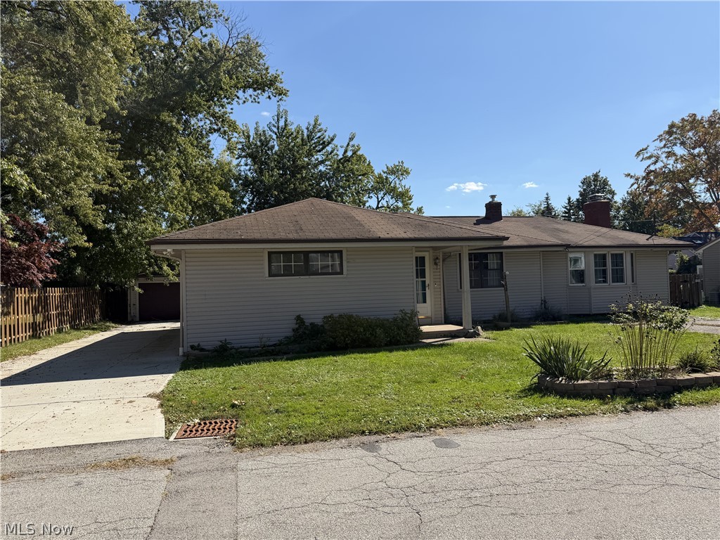 35952 Lakomis Drive Eastlake OH 44095