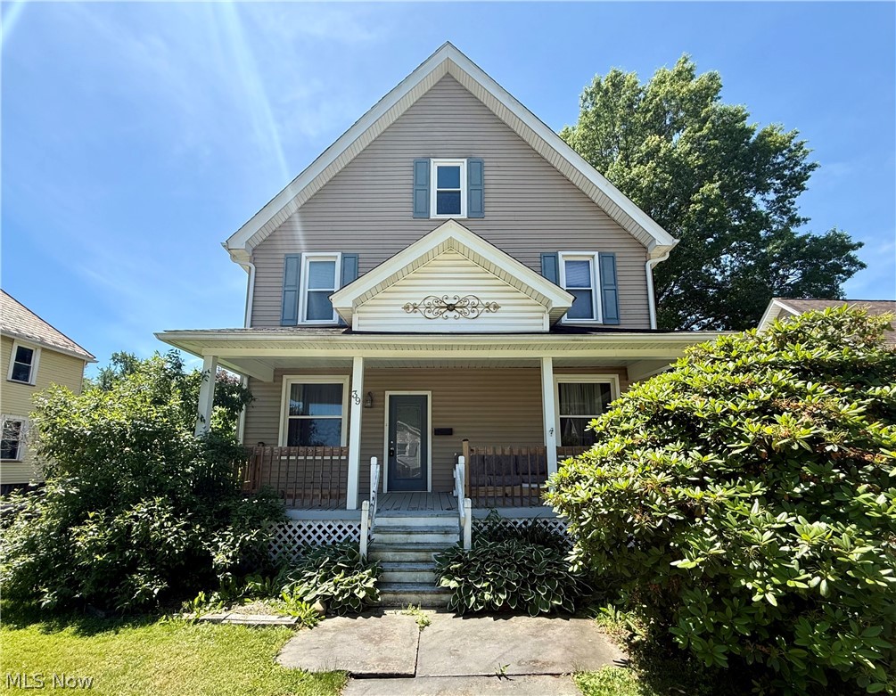 39 Duquesne Street Columbiana OH 44408