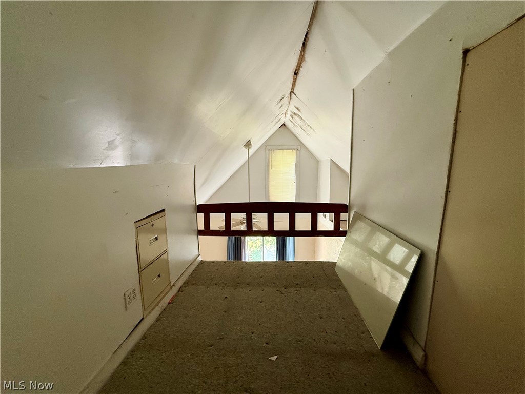 39 Duquesne Street Columbiana OH 44408