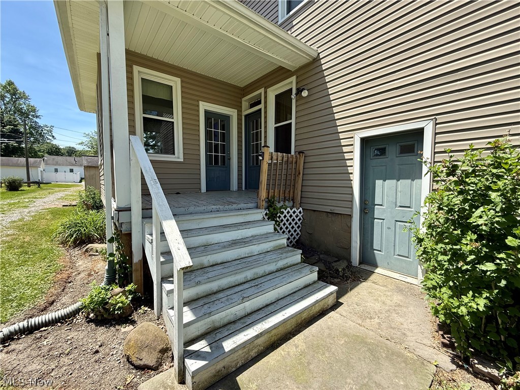 39 Duquesne Street Columbiana OH 44408