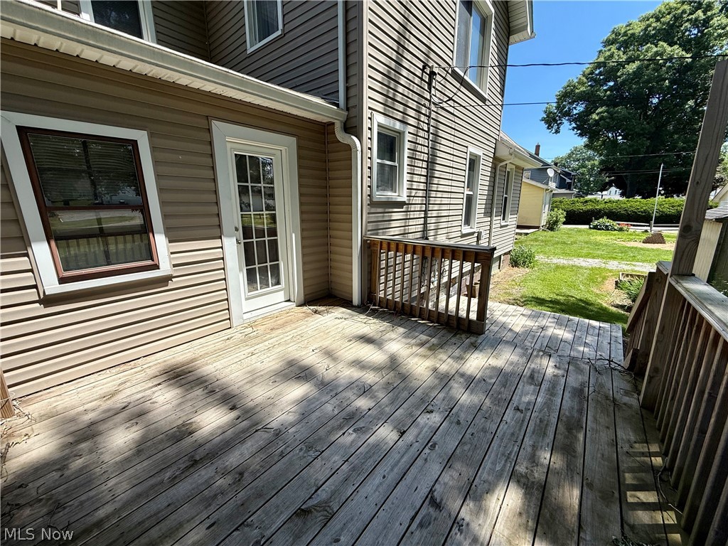 39 Duquesne Street Columbiana OH 44408