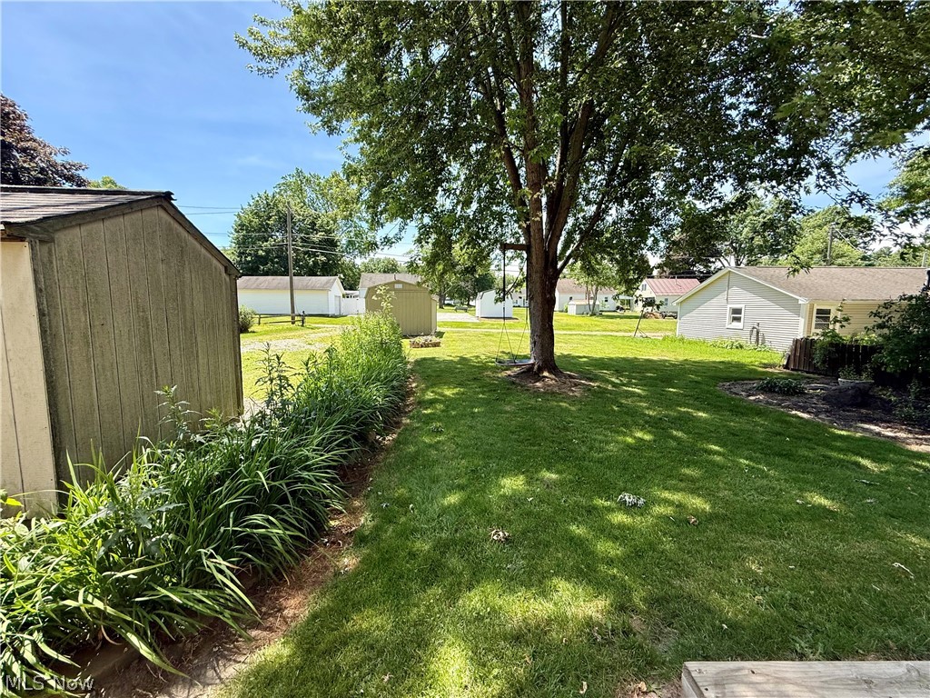 39 Duquesne Street Columbiana OH 44408
