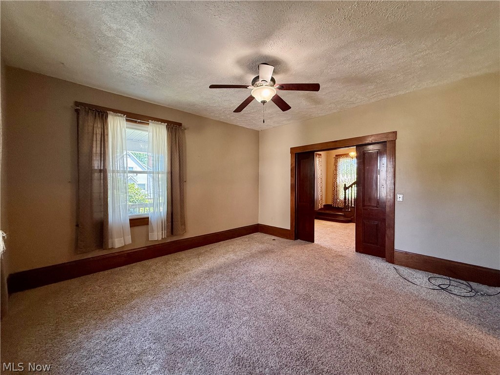 39 Duquesne Street Columbiana OH 44408