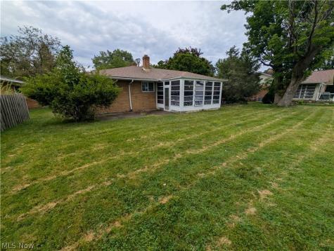 21935 Cottonwood Drive Rocky River OH 44116