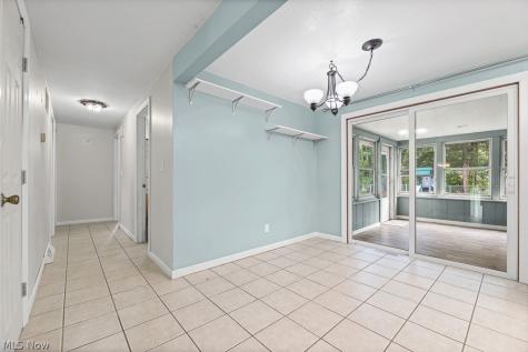 6410 Westmore Street Louisville OH 44641