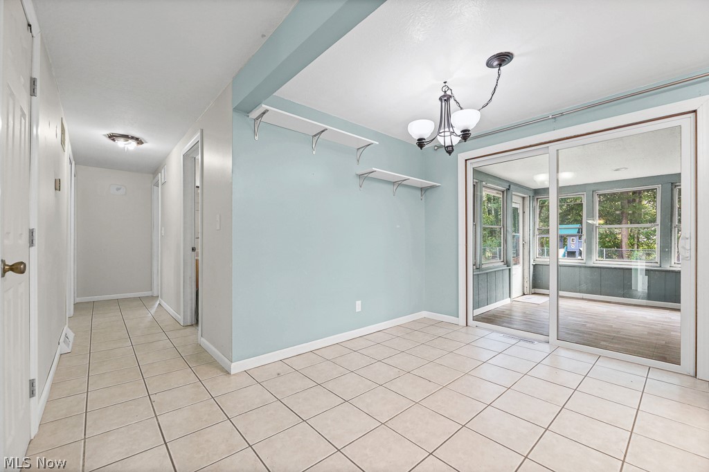 6410 Westmore Street Louisville OH 44641