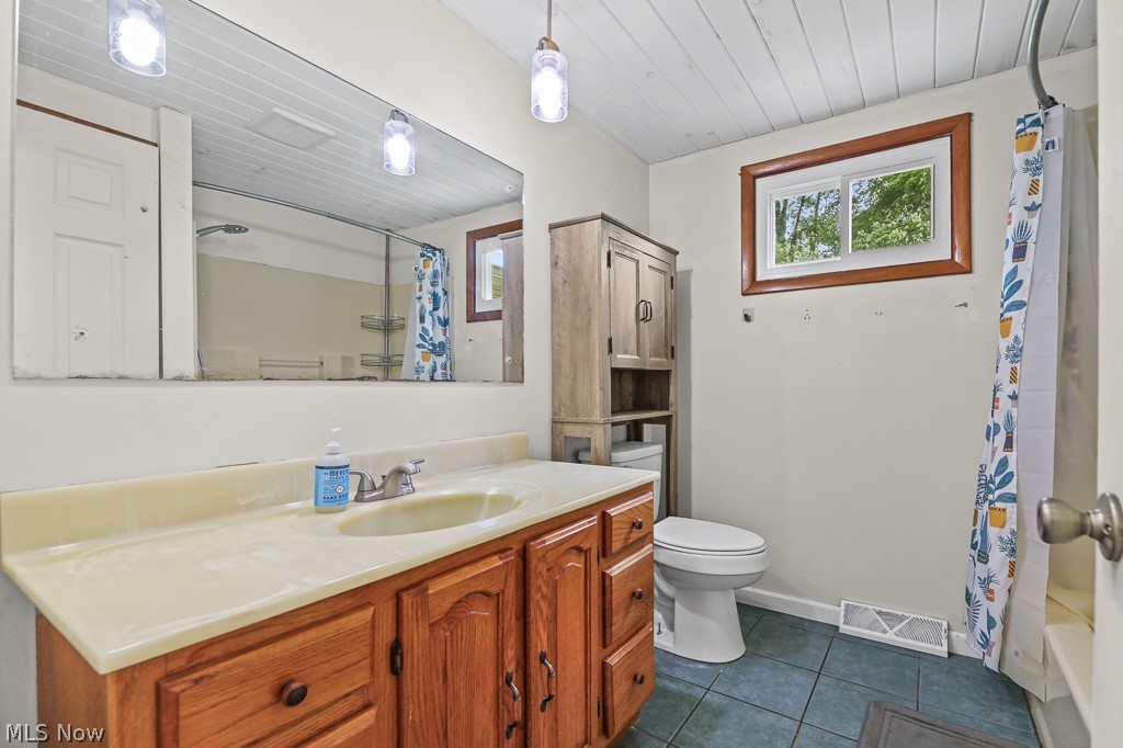 6410 Westmore Street Louisville OH 44641