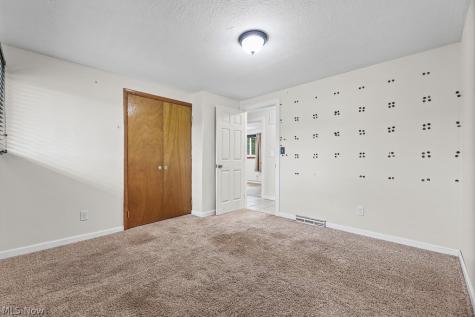 6410 Westmore Street Louisville OH 44641