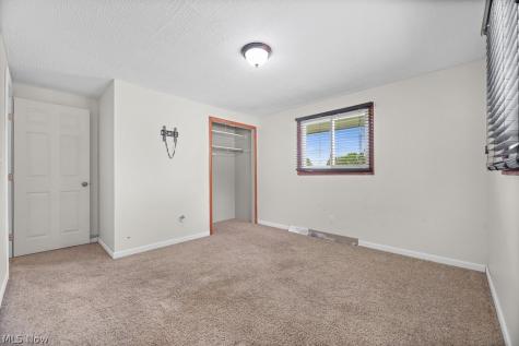 6410 Westmore Street Louisville OH 44641