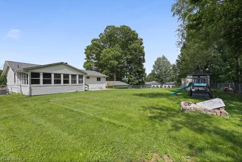 6410 Westmore Street Louisville OH 44641