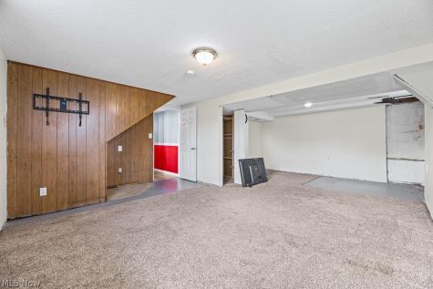 6410 Westmore Street Louisville OH 44641