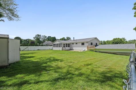 6410 Westmore Street Louisville OH 44641