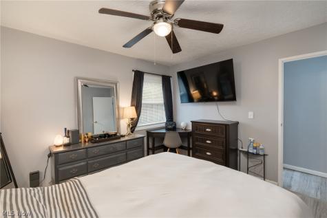 4214 Meadow Lane Lorain OH 44055