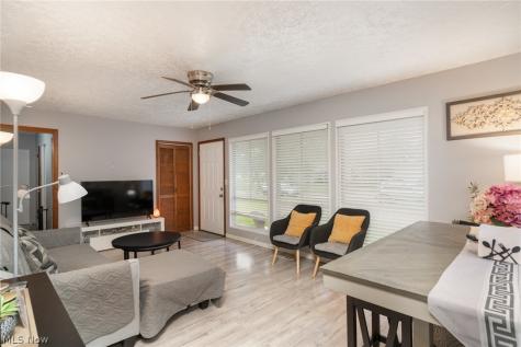 4214 Meadow Lane Lorain OH 44055