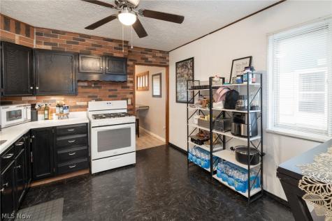 4214 Meadow Lane Lorain OH 44055