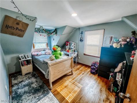 102 W Howe Road Tallmadge OH 44278