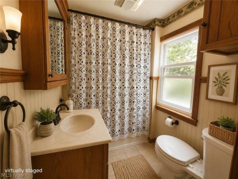 102 W Howe Road Tallmadge OH 44278