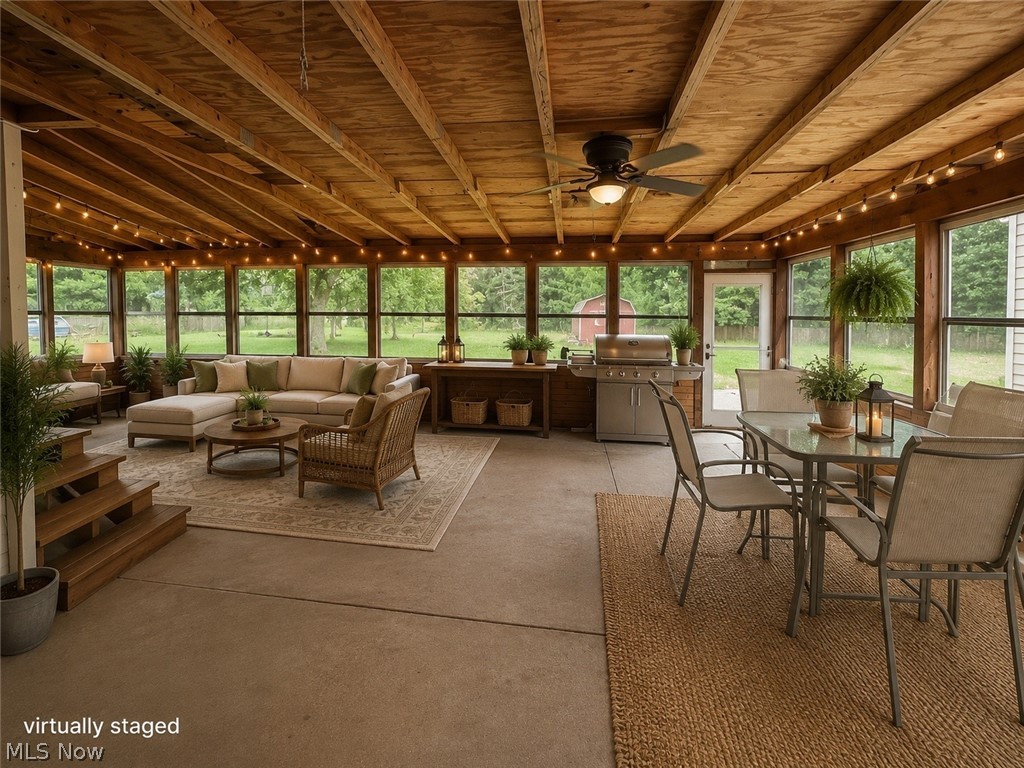 102 W Howe Road Tallmadge OH 44278