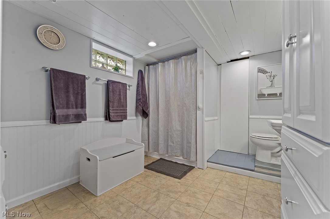 82 Ward Avenue New Middletown OH 44442