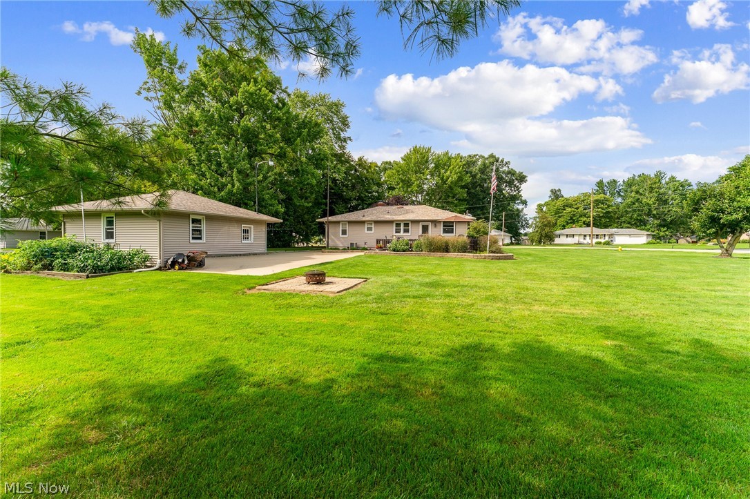 82 Ward Avenue New Middletown OH 44442