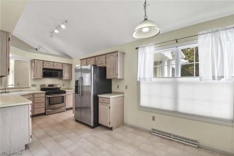 3674 Guilford Court Westlake OH 44145