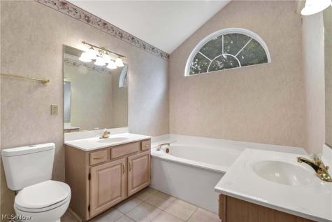 3674 Guilford Court Westlake OH 44145