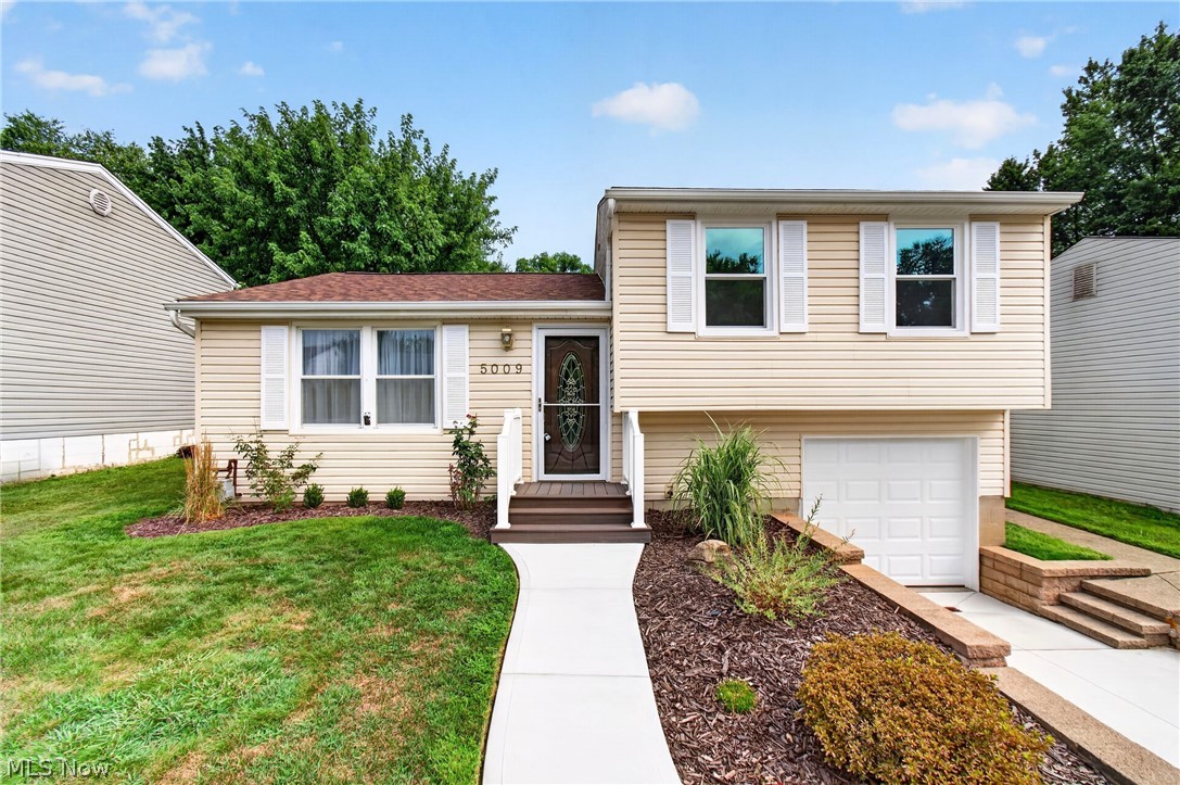 5009 Piccadilly Street SW Canton OH 44706