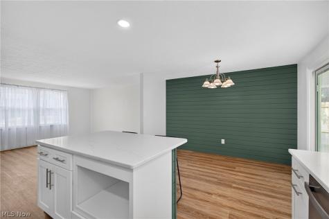 5009 Piccadilly Street SW Canton OH 44706