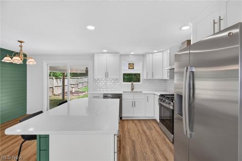 5009 Piccadilly Street SW Canton OH 44706